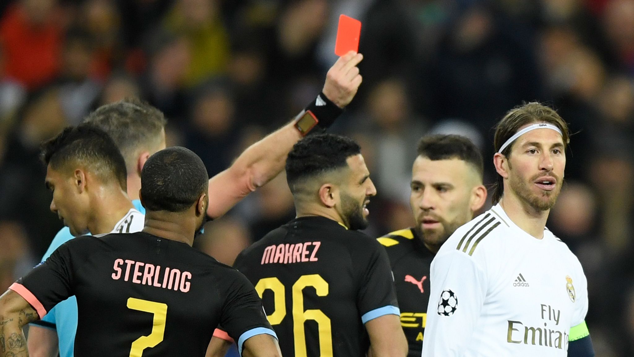 رکورددار بیشترین کارت قرمز در لیگ قهرمانان اروپا