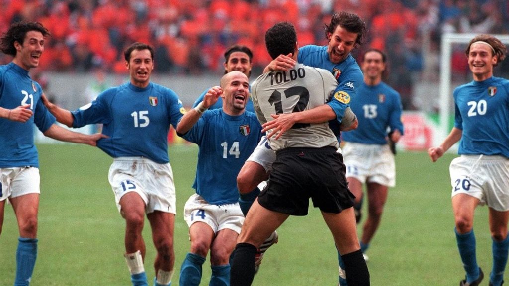 فرانچسکو تولدو مرد اول دیدار ایتالیا و هلند در مرحله نیمه نهایی یورو 2000