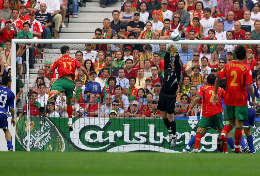 اولین گل ملی کریستیانو رونالدو مقابل یونان در یورو 2004