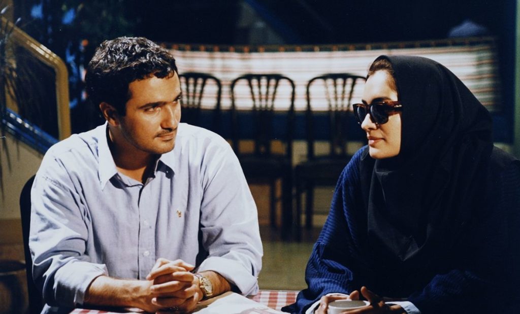 محمدرضا فروتن و میترا حجار در فیلم اعتراض