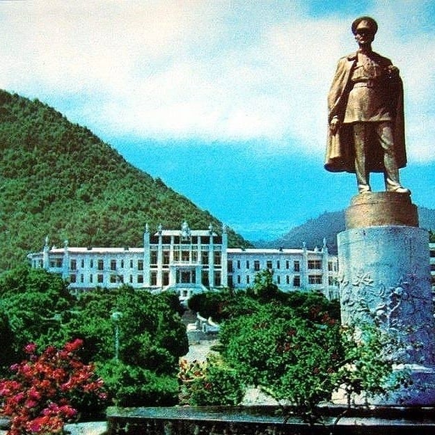 مجسمه رضاشاه-رامسر قبل از انقلاب
