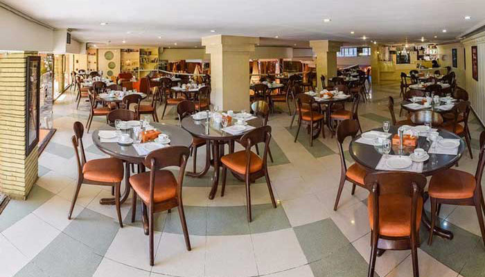 رستوران‌ها و کافه‌های هتل پیروزی