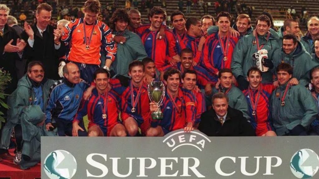 بارسلونا قهرمان سوپرجام اروپا در سال 1997